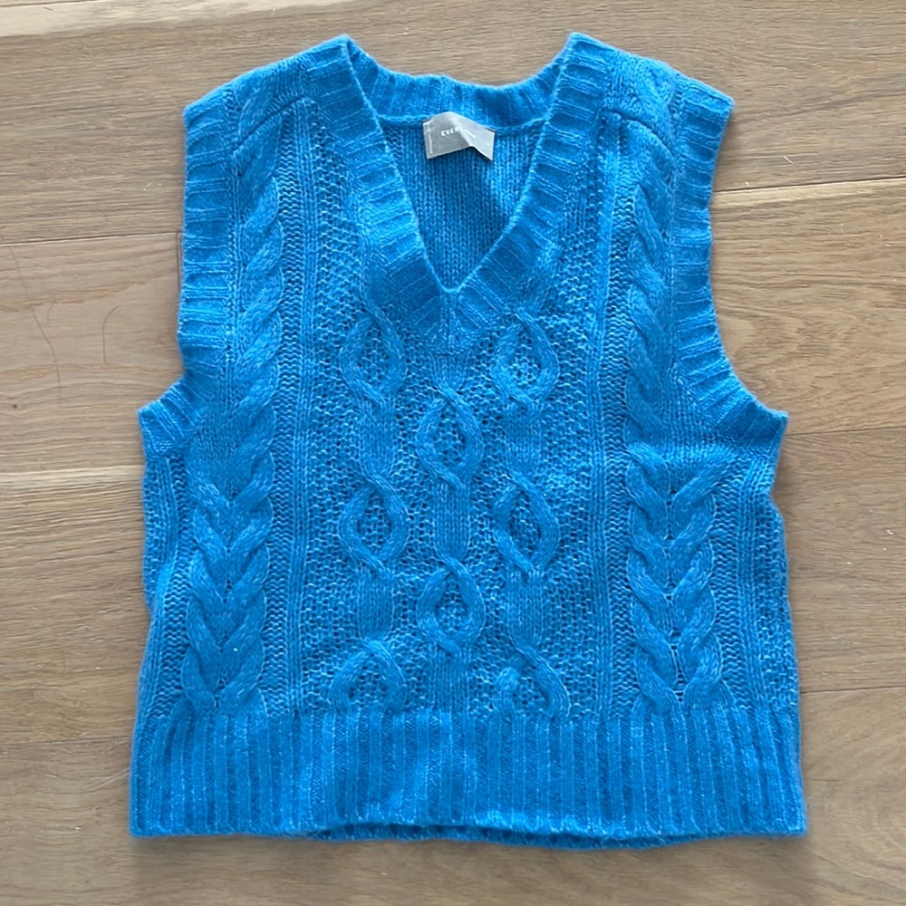 Everlane Blue Cable Knit V-Neck Sweater Vest